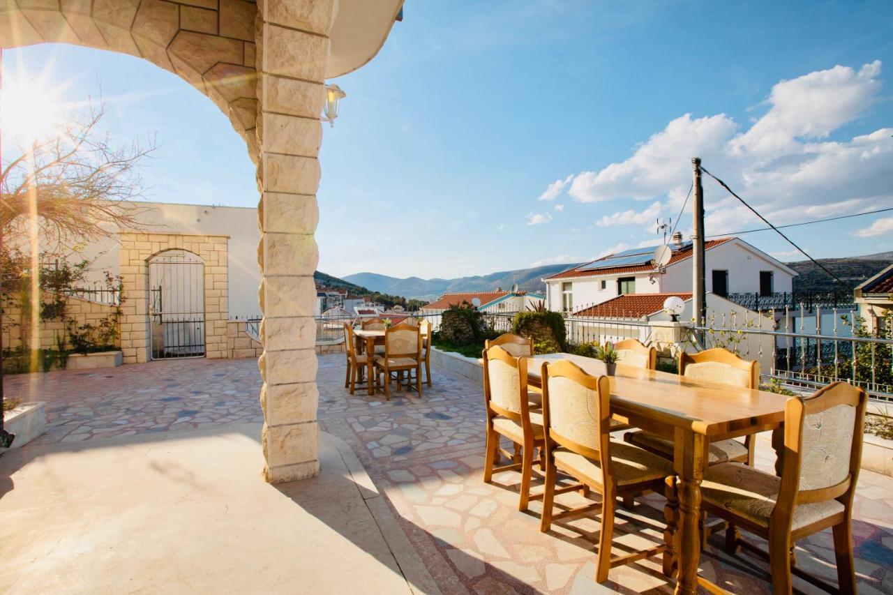 Hotel Buenavista Beach House Trogir Mastrinka Exterior photo