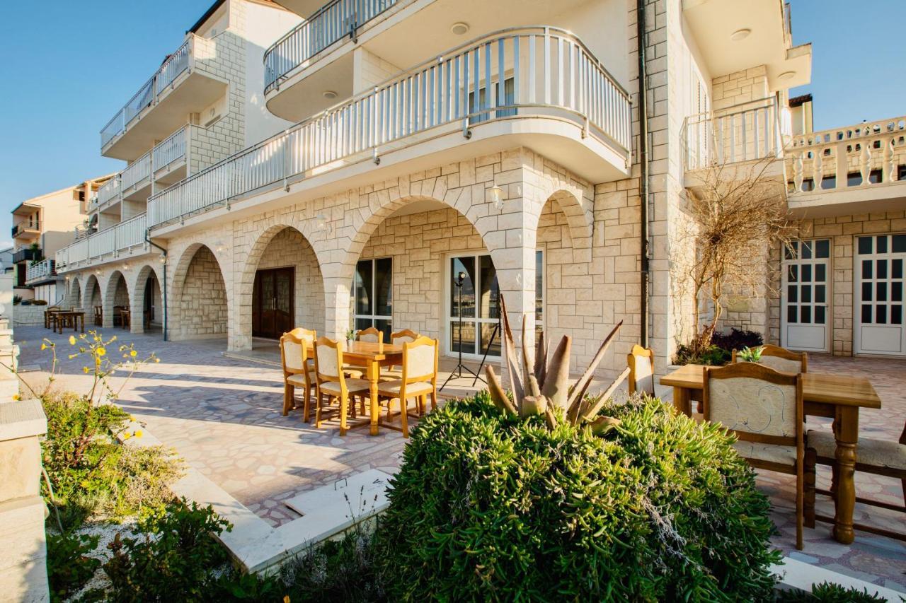 Hotel Buenavista Beach House Trogir Mastrinka Exterior photo