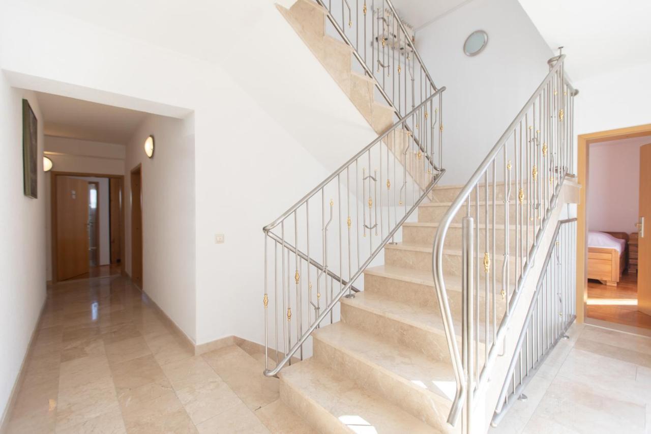 Hotel Buenavista Beach House Trogir Mastrinka Exterior photo