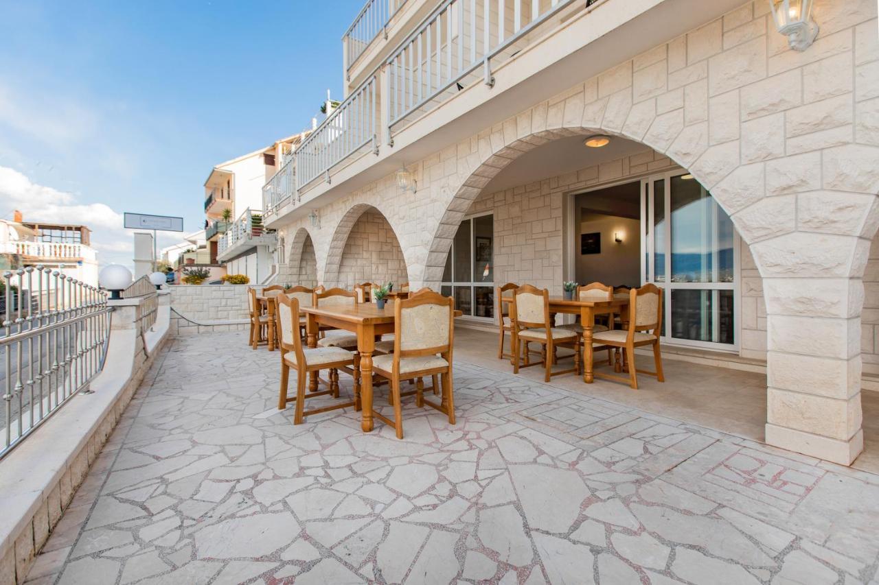 Hotel Buenavista Beach House Trogir Mastrinka Exterior photo