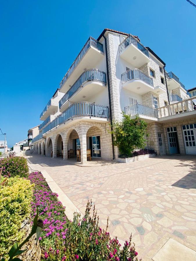 Hotel Buenavista Beach House Trogir Mastrinka Exterior photo