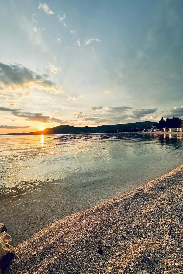 Hotel Buenavista Beach House Trogir Mastrinka Exterior photo